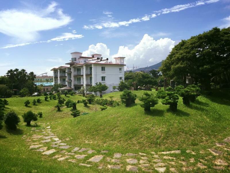 Jeju Land Pension Seogwipo Ngoại thất bức ảnh