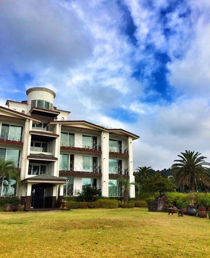 Jeju Land Pension Seogwipo Ngoại thất bức ảnh